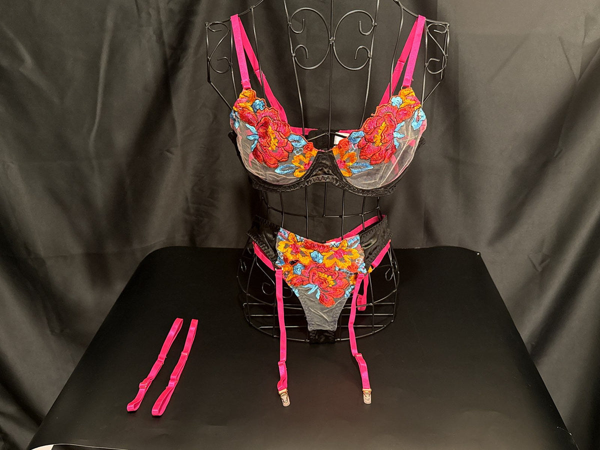 Ensemble 4 pièces brodé fleurs, noir et rose – Georgina – Les Secrets de Léa, vue 5