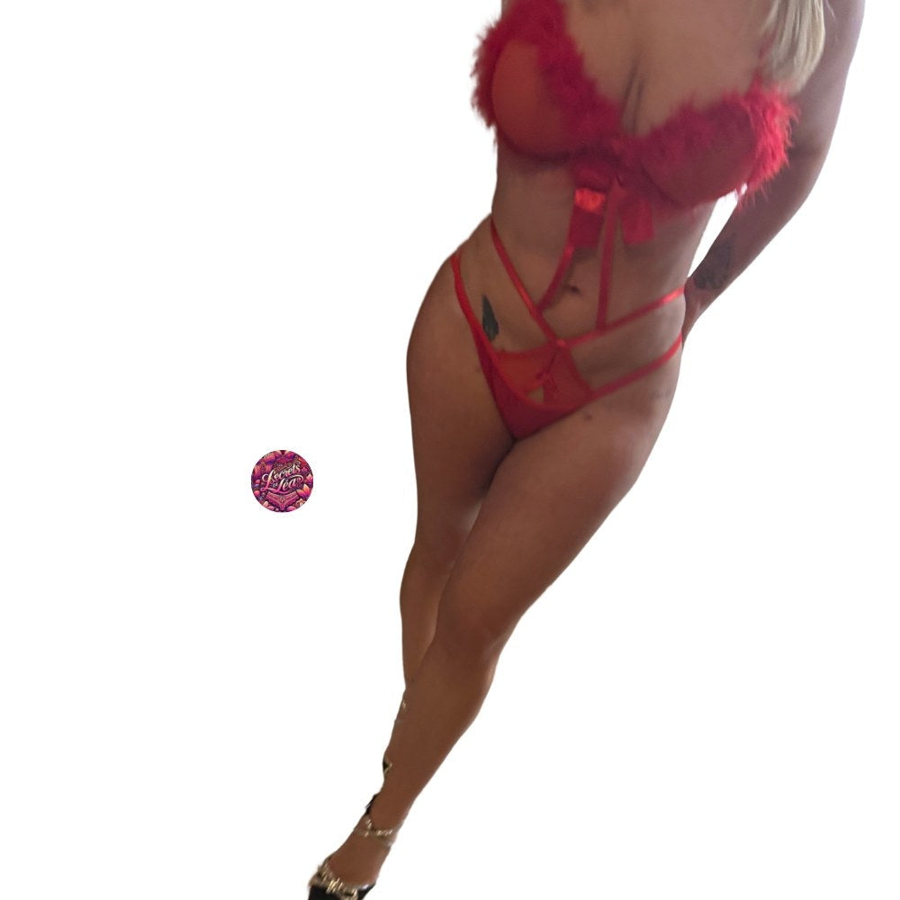 Ensemble bunny rouge à plumes, oreilles de lapin – Scarlett – Les Secrets de Léa, vue 4